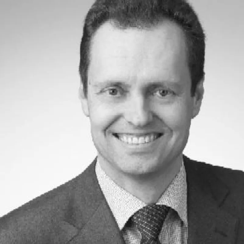 Dr. Michael Reusch