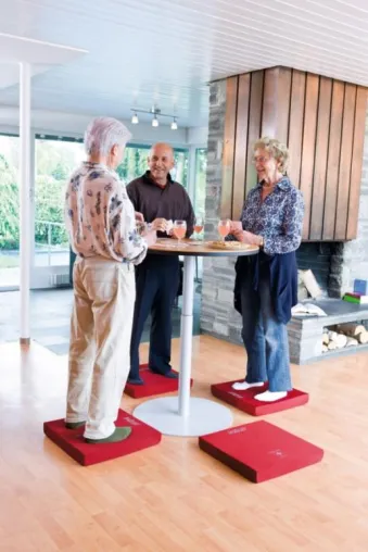 kybun-Bewegungskonzept: alltagstauglich im Kampf gegen Osteoporose Bild: kybun-Bewegungskonzept: alltagstauglich im Kampf gegen Osteoporose