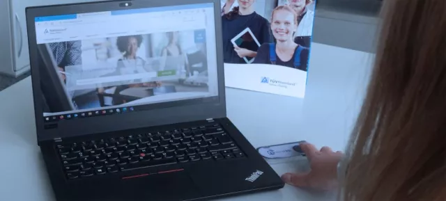 Bild: Im Notfall zählt jede Sekunde: Pilotprojekt von InstantHelp und TÜV Rheinland Akademie für mehr Sicherheit