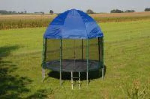 Gewinnen und sparen - Jumping Star® versüßt Weihnachtszeit mit Trampolin-Angeboten und Gewinnspiel Bild: Gewinnen und sparen - Jumping Star® versüßt Weihnachtszeit mit Trampolin-Angeboten und Gewinnspiel