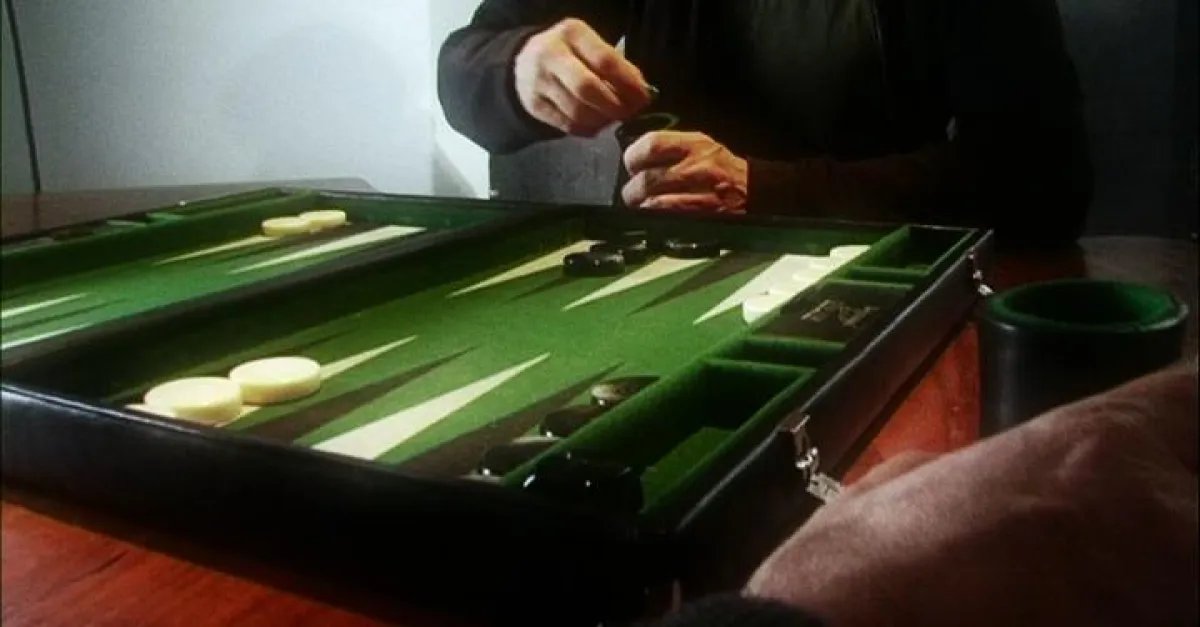 Der Sony Pay-TV Sender AXN zeigt ab sofort wöchentlich „Crowns Cup – Backgammon“, ab Freitag, 8. Juni 07, 20.15 Uhr