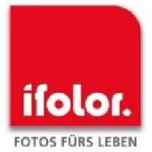 Bild: Online-Foto-Service ifolor präsentiert bunte FotoCollage zum Karneval