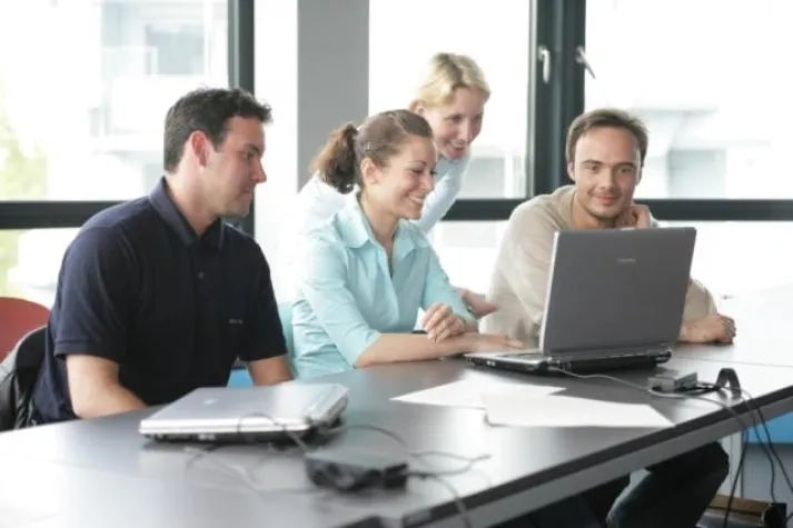 Bild: Stipendien für schlaue Köpfe