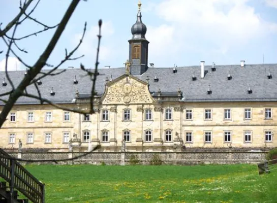 Bild: Der WildPark Schloss Tambach startet in die neue Saison