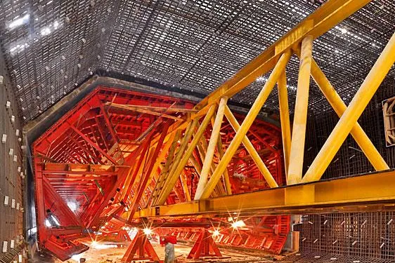 Taktschiebe-Schalungsmaschine für längsten Unterwassertunnel der Welt Bild: Taktschiebe-Schalungsmaschine für längsten Unterwassertunnel der Welt