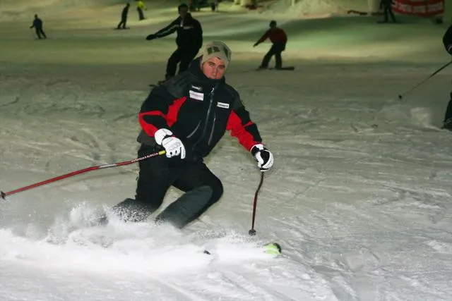 Bild: 11. Weltrekord für Flühr - 111 Stunden und 11 Minuten indoor in der Snowworld Landgraaf