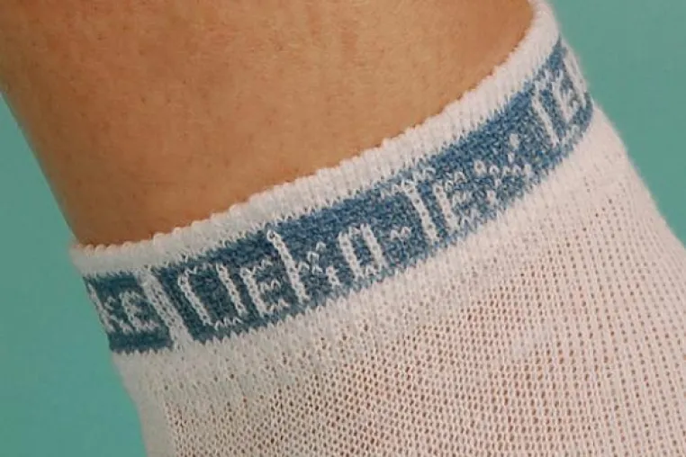 Bild: Öko-Socken im OP - Textilökologische Socken und Strümpfe der UDO HEISIG GMBH