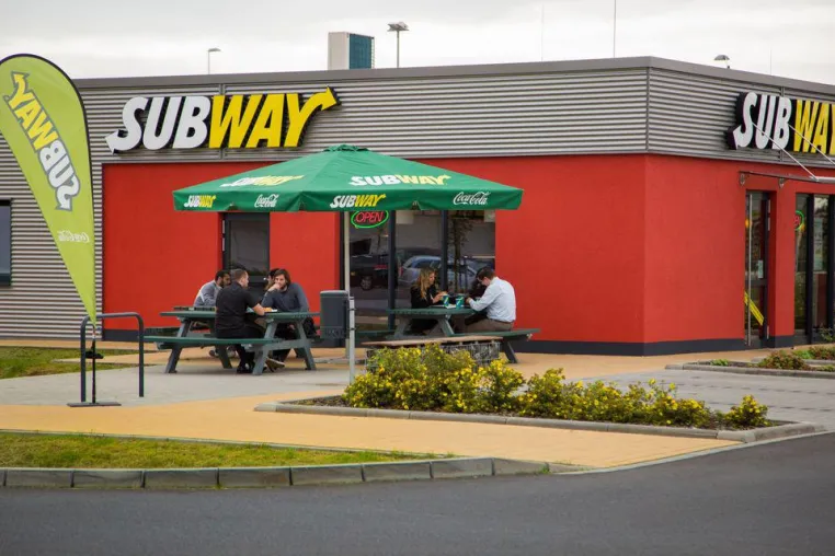 Bild: Subway als Händler des Jahres 2015-2016 ausgezeichnet