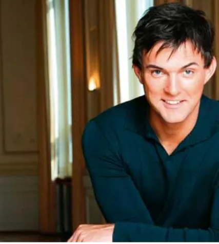 Der "HOPE-Award 2010" geht an Startenor Tobey Wilson Bild: Der "HOPE-Award 2010" geht an Startenor Tobey Wilson