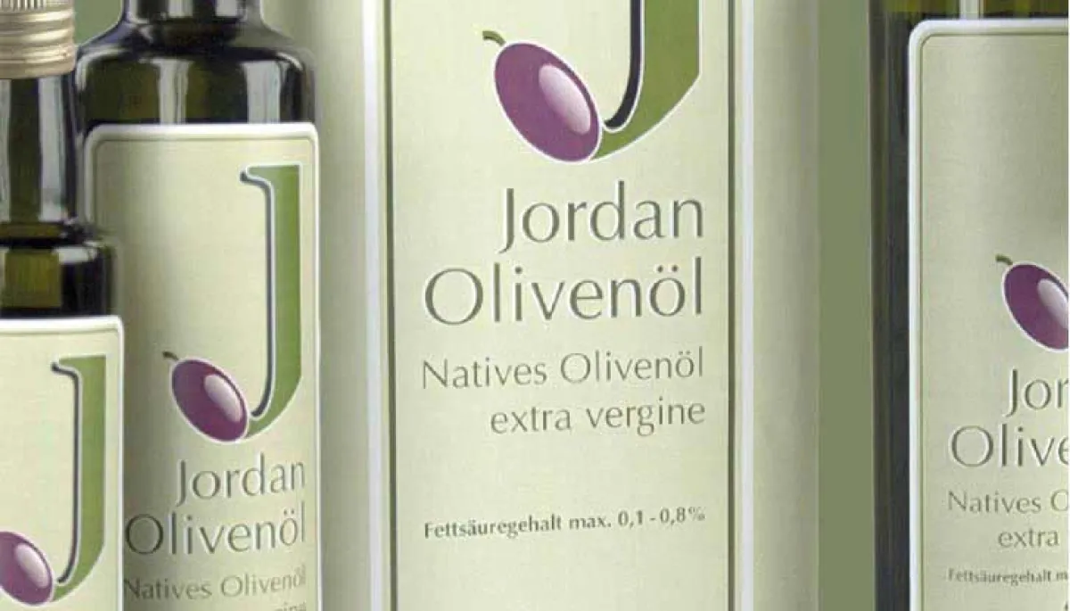 Jordan Olivenöl gibt es in Flaschen und Kanistern.