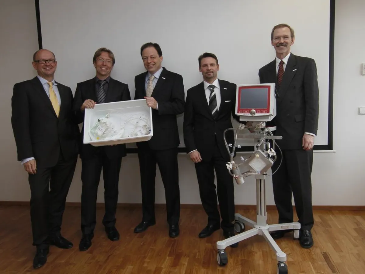 GF des Zukunftsfonds Villinger, Medos AG Vorstand Dr. V. Hamm, Novalung Geschäftsleitung Dr. Matheis Bogenschütz und Strout (vlnr)