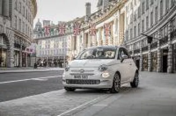 Bild: Tour durch Europas Mode-Metropolen beendet - neuer Fiat 500 Collezione begeistert zum Abschluss Madrid