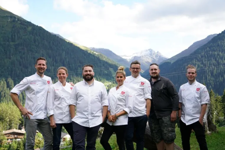 Gipfelstürmer - eat! berlin zu Gast bei Kulinarik & Kunst am Arlberg Bild: Gipfelstürmer - eat! berlin zu Gast bei Kulinarik & Kunst am Arlberg