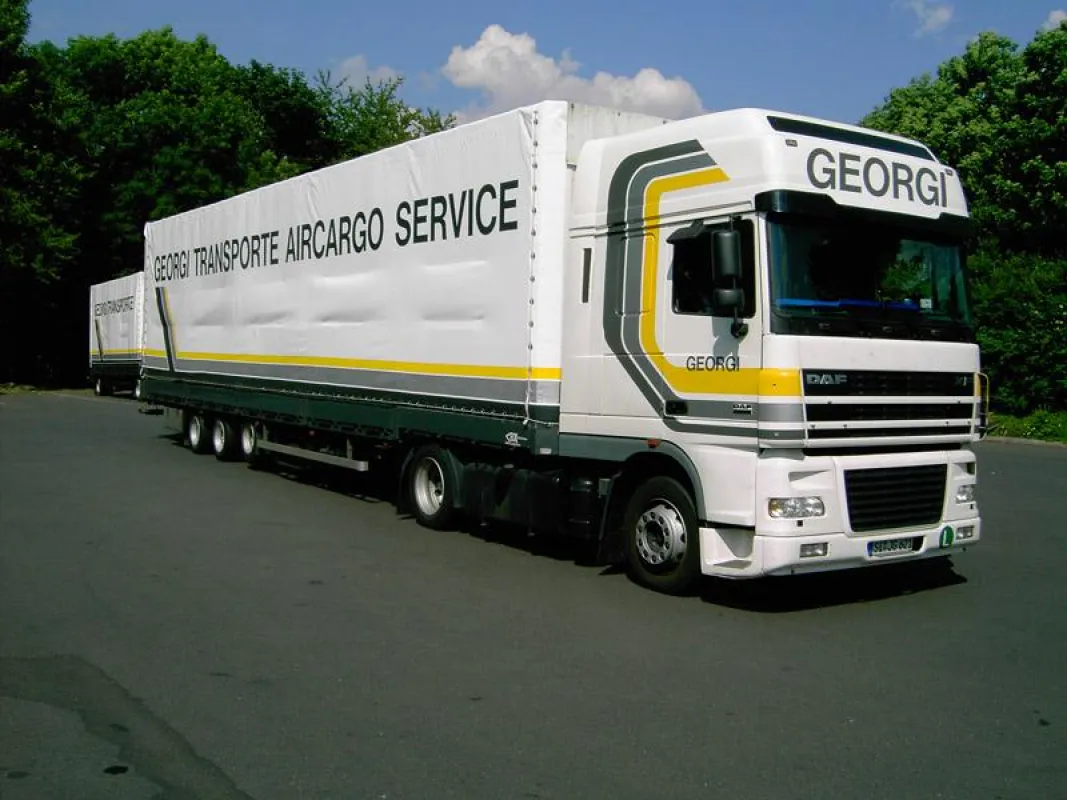 Megatrailer für Überbreite- und Volumentransporte