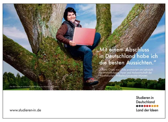 Studentin des Wald-Zentrums der Uni Münster wirbt für den Studienstandort Deutschland Bild: Studentin des Wald-Zentrums der Uni Münster wirbt für den Studienstandort Deutschland