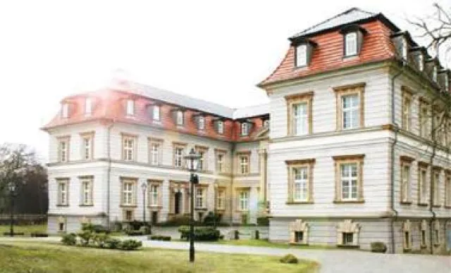 Bild: Klinik für Unikatisten rechnet 2011 mit Patientenansturm