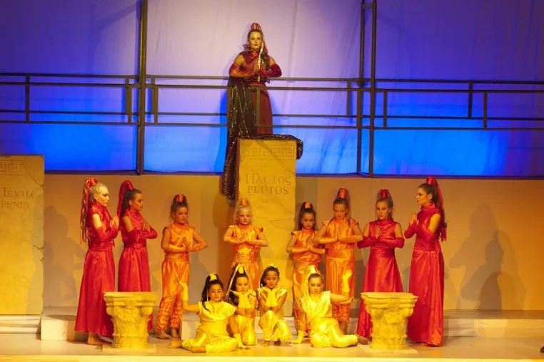 Bild: Musical-Nachwuchs zu Gast in der Pfalz
