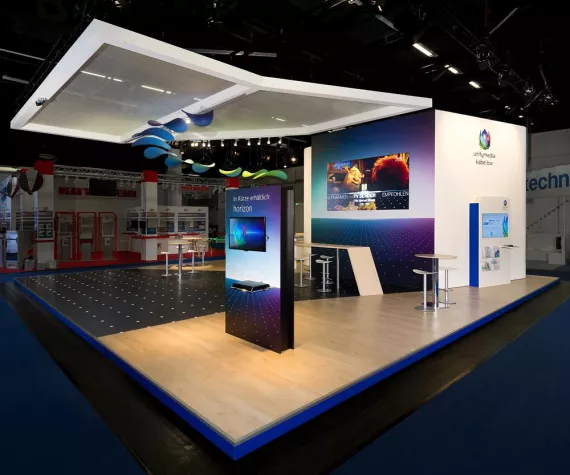 AMECKO lädt zum Tanz: Glänzender Messeauftritt für Unitymedia KabelBW Bild: AMECKO lädt zum Tanz: Glänzender Messeauftritt für Unitymedia KabelBW