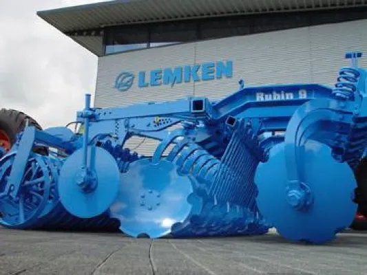 Bild: command sät und LEMKEN erntet