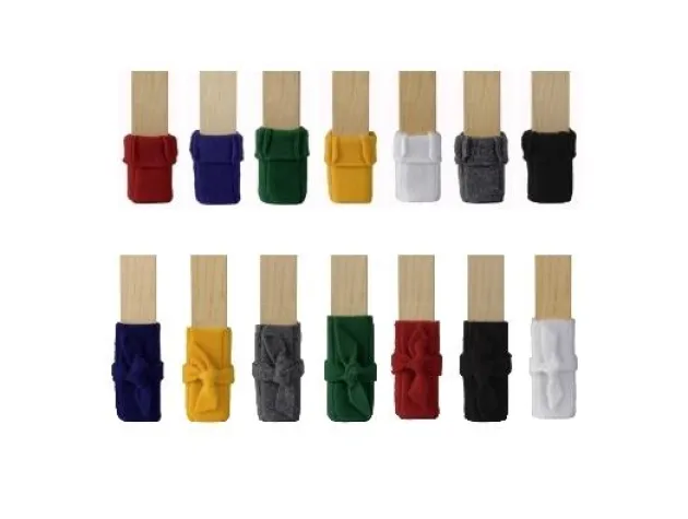 Bild: wukies  - Samtpfoten für Stuhlbeine -