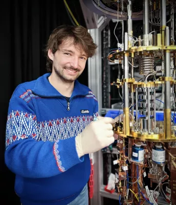 Bild: Quantencomputer: ISTA-Physiker erreichen optisches Auslesen von supraleitenden Qubits