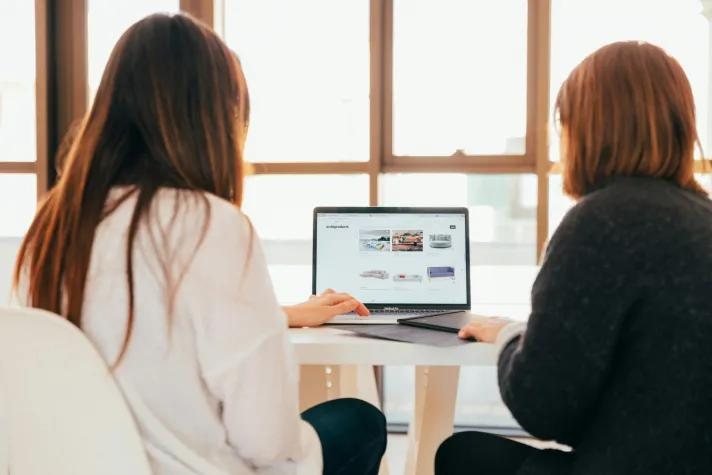 Bild: E-Commerce und Online-Handel: Digitale Zukunft schafft neue Berufschancen