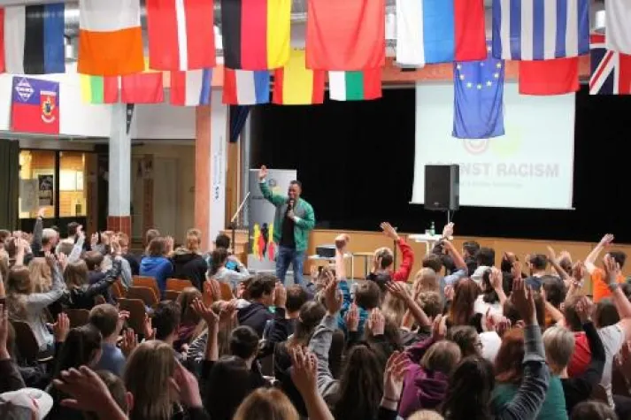 2schneidig@school: Integrationsprojekt in Niederbayern Bild: 2schneidig@school: Integrationsprojekt in Niederbayern