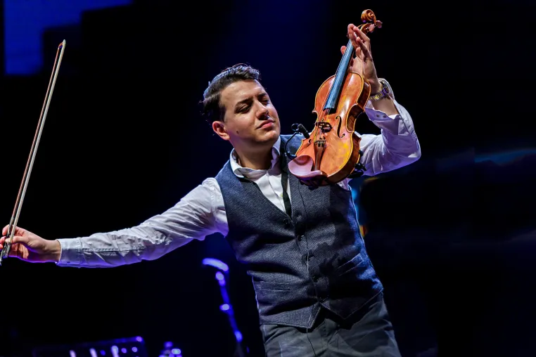 Sandro Roy New Quartet invite Jermaine Landsberger: Zwischen Gypsy Jazz und Klassik Bild: Sandro Roy New Quartet invite Jermaine Landsberger: Zwischen Gypsy Jazz und Klassik