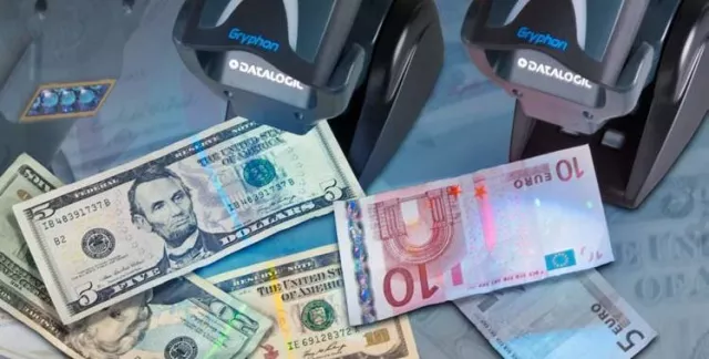 Bild: Markteinführung des Datalogic Gryphon IGM4100 mit Falschgelderkennung – platzsparende Lösung für den Handel