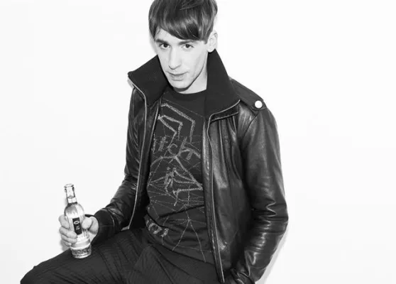 Bild: Stilvoll und elegant: Kilian Kerner und Staatl. Fachingen auf der Mercedes-Benz Fashion Week