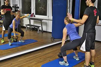 Bild: Begeisterte Kettlebell-Fans gaben sich in Moers die Kugel