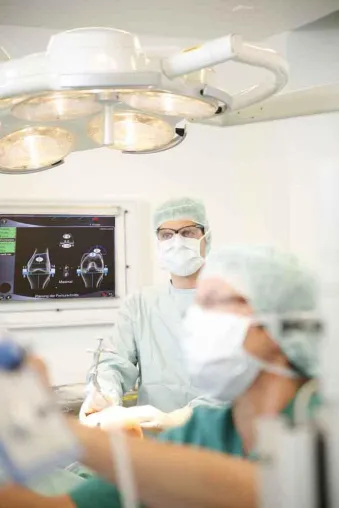 Bild: Neue Hüfte oder neues Knie: Angst vor dem künstlichen Gelenk?