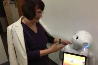 Bild: Was macht der Roboter mit mir?