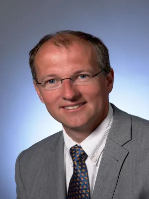 Trainee-Ausbildung: Standard für den akademischen Nachwuchs - auch bei Arbeitssuchenden sehr erfolgreich Bild: Trainee-Ausbildung: Standard für den akademischen Nachwuchs - auch bei Arbeitssuchenden sehr erfolgreich