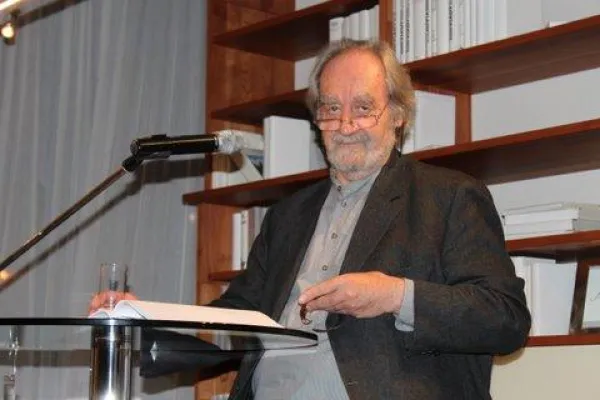Bild: Lesung von Krimiautor Felix Huby am 19.11.2010 begeistert 140 Zuhörer bei Firnhaber in Stuttgart