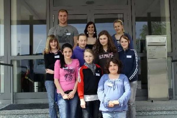 Bild: FRANK plastic AG fasziniert Mädchen für die Technik