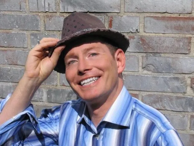 Bild: Donato Plögert - Seine neue Single heißt "Urlaub uff Balkonien"