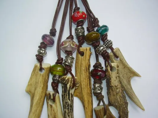 Geweih trifft Glas - Schmuck aus der Natur im Luftifux-Onlineshop Bild: Geweih trifft Glas - Schmuck aus der Natur im Luftifux-Onlineshop