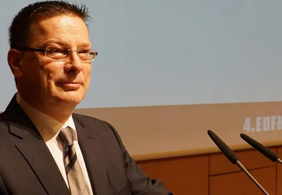 Werner Geilenkirchen unterstützt EUFH-Unternehmensbeirat Bild: Werner Geilenkirchen unterstützt EUFH-Unternehmensbeirat