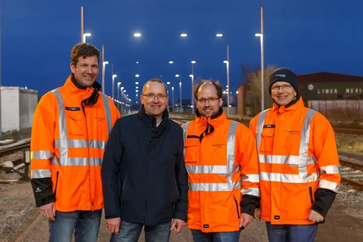 Bild: Hafen Emden: Gleisanlage im neuen Licht