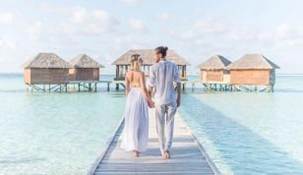 Conrad Maldives Over water Spa (c) 2017 Conrad Hotels and Resorts