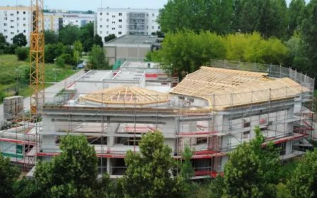 Bild: Richtfest zum KITANEUBAU in Hellersdorf - Ein Brauch mit langer Tradition