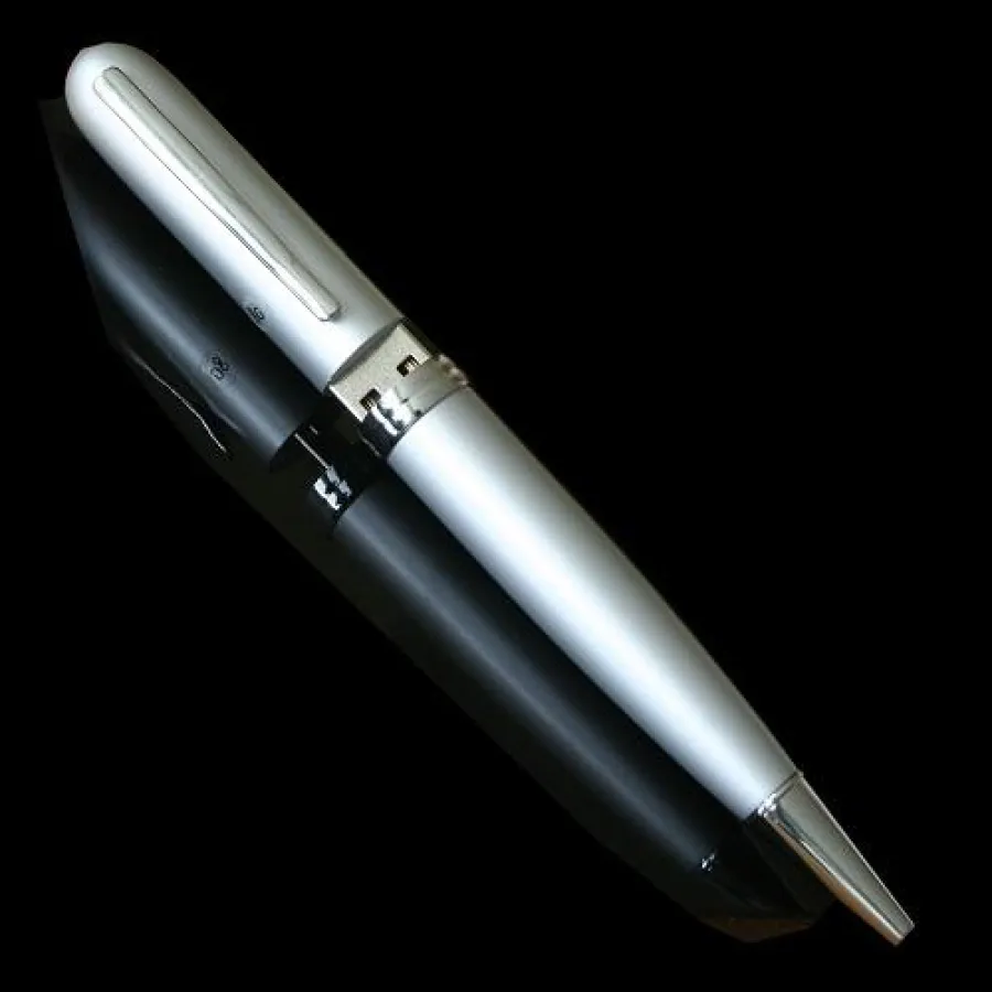 Kugelschreiber mit integriertem USB-Stick