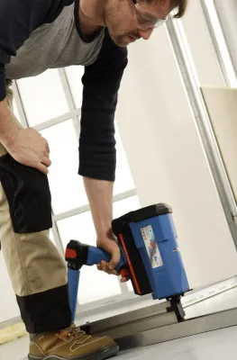 Bild: BeA stellt neuen Dynamik Gasnagler CN 60 für den Trockenbau vor