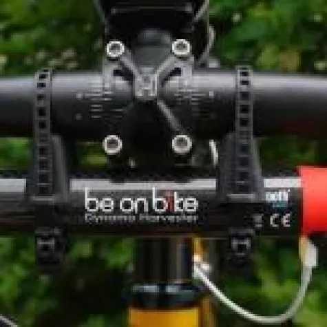 Bild: Biker aufgepasst: Innovatives Ladegerät für iPhone & Android Smartphones