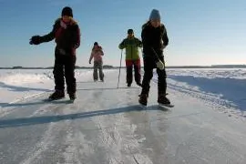 Bild: »Tourenschlittschuhlaufen auf dem Saimaa«
