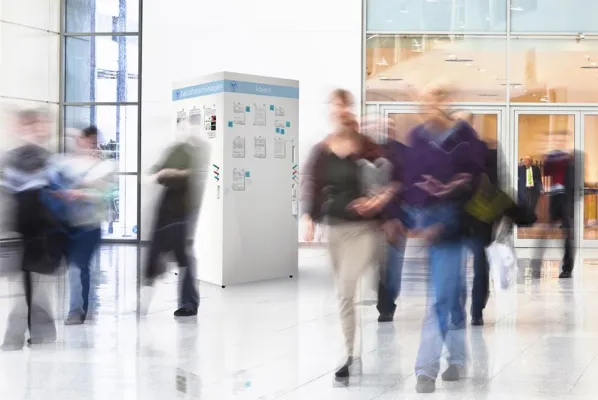 Die interaktive Litfaßsäule für mehr Ideen Bild: Die interaktive Litfaßsäule für mehr Ideen