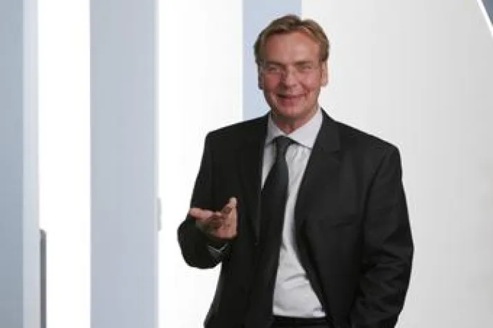 Professionelles Vertragsmanagement im Maschinen- und Anlagenbau minimiert Haftungsrisiko Bild: Professionelles Vertragsmanagement im Maschinen- und Anlagenbau minimiert Haftungsrisiko