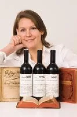 Bild: Die neue Weinmarke "WISEWINE" mit Zitaten aus aller Welt