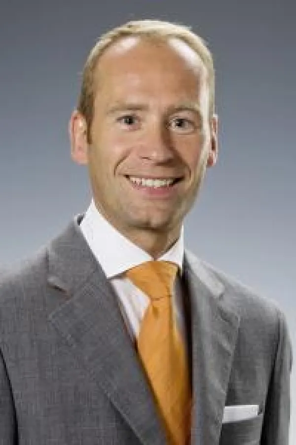 Elmo Hagendorf Chief Sales Officer, Global Group Dialog Solutions AG